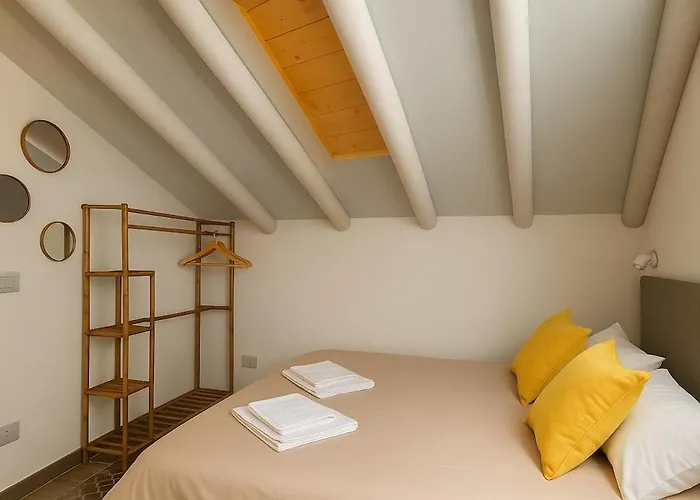 Casbah, Nel Cuore Di Menaggio