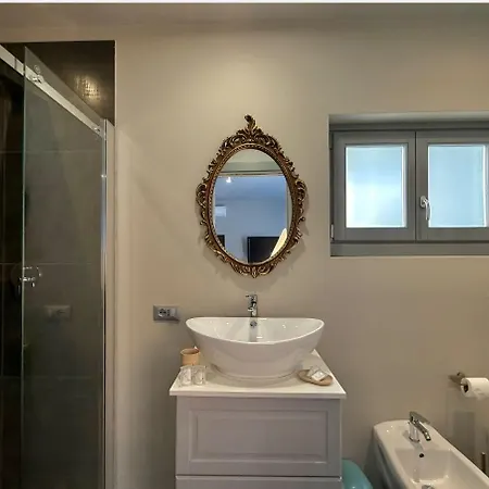 Casbah, Nel Cuore Di Menaggio